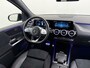 Mercedes-Benz B-klasse 180 Business Solution AMG | Sfeerverlichting | Stoelverwarming Voor | Parkeersensoren Voor + Achter | Achteruitrij Camera | Night Pakket
