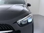 Mercedes-Benz B-klasse 180 Business Solution AMG | Sfeerverlichting | Stoelverwarming Voor | Parkeersensoren Voor + Achter | Achteruitrij Camera | Night Pakket