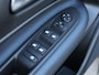Alfa Romeo Junior 1.2 Turbo Hybrid Ibrida | Panoramadak | Apple Carplay/Android Auto | Climate Control | Parkeersensoren