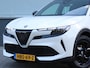 Alfa Romeo Junior 1.2 Turbo Hybrid Ibrida | Panoramadak | Apple Carplay/Android Auto | Climate Control | Parkeersensoren