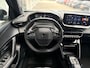 Peugeot e-2008 EV Allure 54 kWh | tot 406km WLTP range | Parkeersensoren voor + achter | Draadloos Apple Carplay/Android Auto | Cruise Control | Privacy Glass