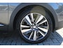 Peugeot 3008 1.6 180PK AUTOMAAT GT LINE | NAVIGATIE | CAMERA | APPLE CARPLAY/ANDROID AUTO | CLIMATE CONTROL | CRUISE CONTROL | FULL LED KOPLAMPEN | MISTLAMPEN VOOR | AFNEEMBARE TREKHAAK | 19" LICHTMETALEN VELGEN |
