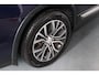 Mitsubishi Outlander 2.0 Executive Edition 7-Persoons Trekhaak, Alcantara, Camera, Goed onderhouden, Stoelverwarming,