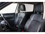 Mitsubishi Outlander 2.0 Executive Edition 7-Persoons Trekhaak, Alcantara, Camera, Goed onderhouden, Stoelverwarming,