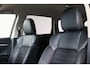 Mitsubishi Outlander 2.0 Executive Edition 7-Persoons Trekhaak, Alcantara, Camera, Goed onderhouden, Stoelverwarming,