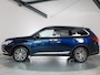 Mitsubishi Outlander 2.0 Executive Edition 7-Persoons Trekhaak, Alcantara, Camera, Goed onderhouden, Stoelverwarming,
