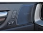 Volvo XC60 T6 Recharge AWD Plus Black Edition - Panorama/schuifdak - IntelliSafe Assist & Surround - 360º Camera - Harman/Kardon audio - Verwarmde voorstoelen, stuur & achterbank - Parkeersensoren voor & achter - Elektr. bedienb. voorstoelen met geheugen - Head up display - Extra getint glas - 21' LMV