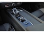 Volvo XC60 T6 Recharge AWD Plus Black Edition - Panorama/schuifdak - IntelliSafe Assist & Surround - 360º Camera - Harman/Kardon audio - Verwarmde voorstoelen, stuur & achterbank - Parkeersensoren voor & achter - Elektr. bedienb. voorstoelen met geheugen - Head up display - Extra getint glas - 21' LMV
