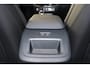 Volvo XC60 T6 Recharge AWD Plus Black Edition - Panorama/schuifdak - IntelliSafe Assist & Surround - 360º Camera - Harman/Kardon audio - Verwarmde voorstoelen, stuur & achterbank - Parkeersensoren voor & achter - Elektr. bedienb. voorstoelen met geheugen - Head up display - Extra getint glas - 21' LMV