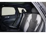 Volvo XC60 T6 Recharge AWD Plus Black Edition - Panorama/schuifdak - IntelliSafe Assist & Surround - 360º Camera - Harman/Kardon audio - Verwarmde voorstoelen, stuur & achterbank - Parkeersensoren voor & achter - Elektr. bedienb. voorstoelen met geheugen - Head up display - Extra getint glas - 21' LMV
