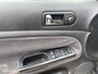 Volkswagen Passat 1.8-5V Clima | trekhaak | cruise | nw apk