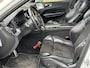 Volvo XC60 2.0 T5 AWD R-Design / B&W / Luchtvering / Trekhaak