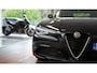 Alfa Romeo Giulia 2.0T TI | Flippers | Leer | H&K | Leder dash | Trekhaak |