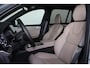 Volvo XC90 T8 Recharge AWD Ultra Dark Exec. Ed. - Luchtvering - Panorama/schuifdak - IntelliSafe Assist & Surround - 360º Camera - Bowers & Wilkins audio - Adaptieve LED koplampen - Verwarmde voorstoelen, stuur & achterbank - Parkeersensoren voor & achter - Elektr. bedienb. voorstoelen met geheugen - Head up display - Draadloze tel. lader - Extra getint glas - 22' LMV