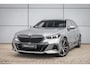 BMW 5-Serie Touring 530e 299pk | SoH 96% | M Pakket | Trekhaak elektrisch wegklapbaar | Head-up display | Harman Kardon Soundsystem | LM Wielen 20 inch | Extra getint glas | Elektrisch verstelbare voorstoelen