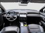 Hyundai Tucson 1.6 T-GDI 180pk Automaat MHEV 4WD Premium | Carplay | Camera | Adaptive Cruise | Leder | 19-inch velgen | Handsfree achterklep | Stoelverwaming/ventilatie | Trekhaak | Premium Audio | DAB | BLIS | Draadloze telefoonlader