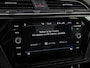 Volkswagen Touran 1.5 TSI R-Line Sport 7 Persoons 150Pk Automaat (2X R-LINE, PANORAMADAK, LEDER, APPLE CARPLAY, KEYLESS, SPORTSTOELEN, STOELVERWARMING, GETINT GLAS, NIEUWSTAAT)