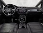 Volkswagen Touran 1.5 TSI R-Line Sport 7 Persoons 150Pk Automaat (2X R-LINE, PANORAMADAK, LEDER, APPLE CARPLAY, KEYLESS, SPORTSTOELEN, STOELVERWARMING, GETINT GLAS, NIEUWSTAAT)