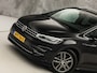 Volkswagen Touran 1.5 TSI R-Line Sport 7 Persoons 150Pk Automaat (2X R-LINE, PANORAMADAK, LEDER, APPLE CARPLAY, KEYLESS, SPORTSTOELEN, STOELVERWARMING, GETINT GLAS, NIEUWSTAAT)