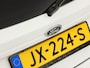 Ford Fiesta 1.0 EcoBoost ST Line (5 DEURS, NAVIGATIE, CLIMATE, PARKEERSENSOREN, SPORTSTOELEN, GETINT GLAS, CRUISE, LM VELGEN, NIEUWSTAAT)