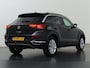 Volkswagen T-Roc 1.5 TSI Style Business Automaat | Adaptieve Cruise Control | Trekhaak | Achteruitrijcamera | Climate Control |