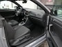 Volkswagen T-Roc Cabrio 1.5 TSI R-Line | Ruit-leder | BEATS | Apple-/android Carplay | ACC | 19 inch velgen | Stuur-/stoelverwarming | Dodehoek detectie | Keyless | Achteruitrijcamera | Draadloze telefoonlader