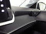 Peugeot e-208 EV Active 50 kWh Automaat (APPLE CARPLAY, SOH 91,3%, GROOT NAVI, 360 CAMERA, SPORTSTOELEN, LM VELGEN, KEYLESS, NIEUWSTAAT)