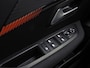 Peugeot e-208 EV Active 50 kWh Automaat (APPLE CARPLAY, SOH 91,3%, GROOT NAVI, 360 CAMERA, SPORTSTOELEN, LM VELGEN, KEYLESS, NIEUWSTAAT)