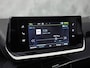 Peugeot e-208 EV Active 50 kWh Automaat (APPLE CARPLAY, SOH 91,3%, GROOT NAVI, 360 CAMERA, SPORTSTOELEN, LM VELGEN, KEYLESS, NIEUWSTAAT)
