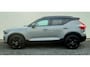 Volvo XC40 2.0 B3 Ultra Black Edition Panoramadak - 360 Camera - 19 Lichtmetalen wielen - Lounge-pakket - Harman Kardon Audio - Alarm - Climate - Privacy Glass – R980 Interieur – Power seats bestuurder memory - Two Tone – Full led koplampen