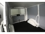Volkswagen Transporter 2.0 TDI 150PK L1H1 | Aut. | Airco | Cruise | 3 Zits | Carplay | Navi | Stoelverw. | Trekhaak