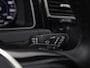 Volkswagen Golf Variant 1.5 TSI Highline 150Pk Automaat (VIRTUAL COCKPIT, APPLE CARPLAY, ALCANTARA, CAMERA, TREKHAAK, SPORTSTOELEN, GETINT GLAS, ADAPTIVE CRUISE, TREKHAAK, NIEUWSTAAT)