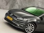 Volkswagen Golf Variant 1.5 TSI Highline 150Pk Automaat (VIRTUAL COCKPIT, APPLE CARPLAY, ALCANTARA, CAMERA, TREKHAAK, SPORTSTOELEN, GETINT GLAS, ADAPTIVE CRUISE, TREKHAAK, NIEUWSTAAT)