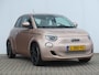 Fiat 500 3+1 La Prima 42 kWh | ADAPTIVE CRUISE | DODEHOEKDETECTIE | CAMERA | STOELVERWARMING | PARKEERSENSOREN V+A | APPLE CARPLAY / ANDROID AUTO | NAVI | LMV 17" |