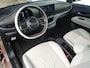 Fiat 500 3+1 La Prima 42 kWh | ADAPTIVE CRUISE | DODEHOEKDETECTIE | CAMERA | STOELVERWARMING | PARKEERSENSOREN V+A | APPLE CARPLAY / ANDROID AUTO | NAVI | LMV 17" |