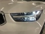 Volvo XC40 T3 Momentum | Stoelverwarming | Lederen bekleding | All-Seasonbanden | Elektrische stoelverstelling | Parkeer Camera | Parkeersensoren Voor + Achter | Cruise Control |