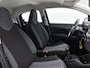 Peugeot 108 Active 1.0 e-VTi 72pk | Navigatie via Apple Carplay / Android Auto | Achteruitrijcamera | Airco | DAB+ radio | Bluetooth carkit & audiostreaming | Elektrische ramen | Centrale portiervergrendeling | Multifunctioneel stuurwiel | Dealeronderhouden | Zuinig en voordelig autorijden! |