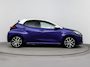 Toyota Yaris 1.5 Hybrid Executive | Dodehoek detectie | Head-up display | Stoelverwarming | Apple Carplay / Android Auto | Parkeersensoren voor/achter | 17 inch