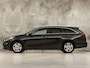 Kia Ceed 1.5 T-GDi DynamicPlusLine 160Pk Automaat (APPLE CARPLAY, GROOT NAVI, STUUR/STOELVERWARMING, SPORTSTOELEN, CAMERA, ADAPTIVE CRUISE, GETINT GLAS, NIEUWSTAAT)