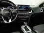 Kia Ceed 1.5 T-GDi DynamicPlusLine 160Pk Automaat (APPLE CARPLAY, GROOT NAVI, STUUR/STOELVERWARMING, SPORTSTOELEN, CAMERA, ADAPTIVE CRUISE, GETINT GLAS, NIEUWSTAAT)