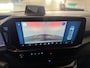 Ford Transit Custom 320 2.5 PHEV L2H1 Sport DC met o.a. uniek sport interieur, 19 inch lichtmetalen velgen, een trekhaak, een achteruitrijcamera en verwarmbare voorstoelen en stuurwiel