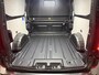 Ford Transit Custom 320 2.5 PHEV L2H1 Sport DC met o.a. uniek sport interieur, 19 inch lichtmetalen velgen, een trekhaak, een achteruitrijcamera en verwarmbare voorstoelen en stuurwiel