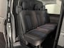 Ford Transit Custom 320 2.5 PHEV L2H1 Sport DC met o.a. uniek sport interieur, 19 inch lichtmetalen velgen, een trekhaak, een achteruitrijcamera en verwarmbare voorstoelen en stuurwiel