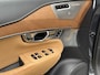 Volvo XC90 2.0 T8 Twin Engine AWD | HEICO | Inscription | Trekhaak wegklapbaar | Panoramadak | Luchtvering | 360 camera | 7-persoons | Navigatie | Apple CarPlay | Stoelverwarming&ventilatie | Stuurverwarming | Lederen bekleding met memory | Head up | Bowers&Wilkins | 22 inch HEICO velgen | Adaptieve cruise | Elektrische achterklep |Volledig onderhouden | Origineel Nederlandse auto NAP