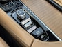 Volvo XC90 2.0 T8 Twin Engine AWD | HEICO | Inscription | Trekhaak wegklapbaar | Panoramadak | Luchtvering | 360 camera | 7-persoons | Navigatie | Apple CarPlay | Stoelverwarming&ventilatie | Stuurverwarming | Lederen bekleding met memory | Head up | Bowers&Wilkins | 22 inch HEICO velgen | Adaptieve cruise | Elektrische achterklep |Volledig onderhouden | Origineel Nederlandse auto NAP
