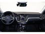 Volvo V60 T6 Recharge AWD Plus Dark - IntelliSafe Assist & Surround - 360º Camera - Harman/Kardon audio - Adaptieve LED koplampen - Verwarmde voorstoelen, stuur & achterbank - Parkeersensoren voor & achter - Elektr. bedienb. voorstoelen met geheugen - Extra getint glas - Inklapbare trekhaak - 18' LMV