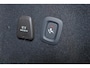 Volvo V60 T6 Recharge AWD Plus Dark - IntelliSafe Assist & Surround - 360º Camera - Harman/Kardon audio - Adaptieve LED koplampen - Verwarmde voorstoelen, stuur & achterbank - Parkeersensoren voor & achter - Elektr. bedienb. voorstoelen met geheugen - Extra getint glas - Inklapbare trekhaak - 18' LMV