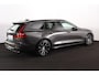 Volvo V60 T6 Recharge AWD Plus Dark - IntelliSafe Assist & Surround - 360º Camera - Harman/Kardon audio - Adaptieve LED koplampen - Verwarmde voorstoelen, stuur & achterbank - Parkeersensoren voor & achter - Elektr. bedienb. voorstoelen met geheugen - Extra getint glas - Inklapbare trekhaak - 18' LMV
