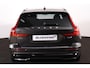 Volvo V60 T6 Recharge AWD Plus Dark - IntelliSafe Assist & Surround - 360º Camera - Harman/Kardon audio - Adaptieve LED koplampen - Verwarmde voorstoelen, stuur & achterbank - Parkeersensoren voor & achter - Elektr. bedienb. voorstoelen met geheugen - Extra getint glas - Inklapbare trekhaak - 18' LMV