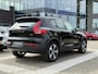 Volvo XC40 B4 Plus Dark | Trekhaak | Harman / Kardon | Power Seats | Climate Pack |